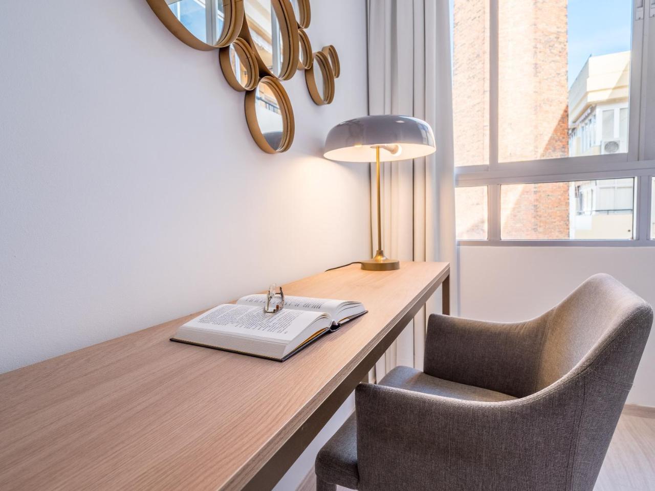 Malagueta Sea View - Premium Apartment Малага Экстерьер фото