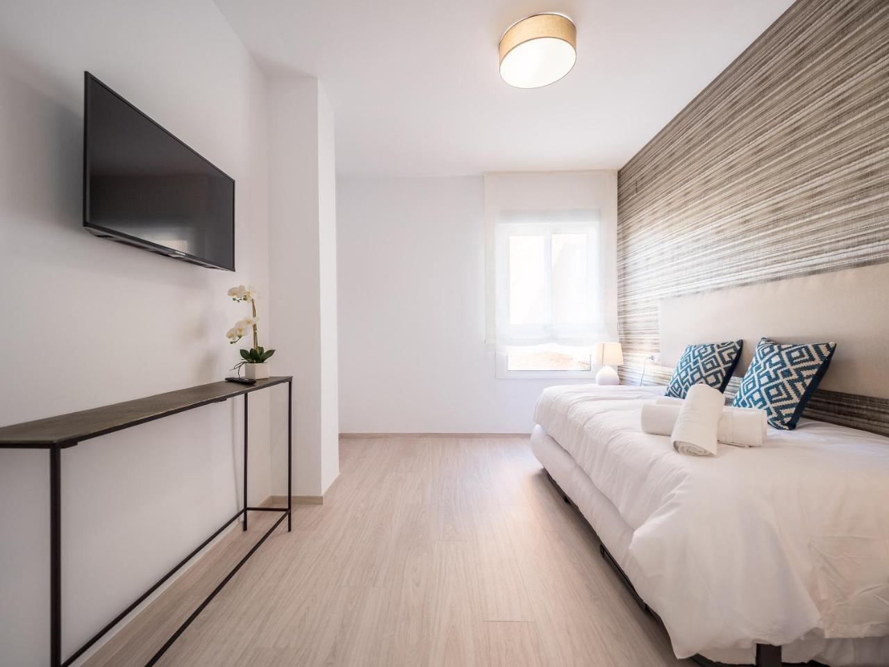 Malagueta Sea View - Premium Apartment Малага Экстерьер фото