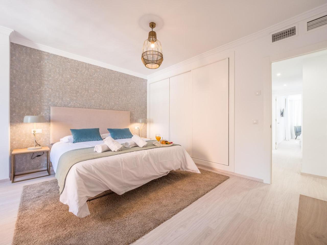 Malagueta Sea View - Premium Apartment Малага Экстерьер фото